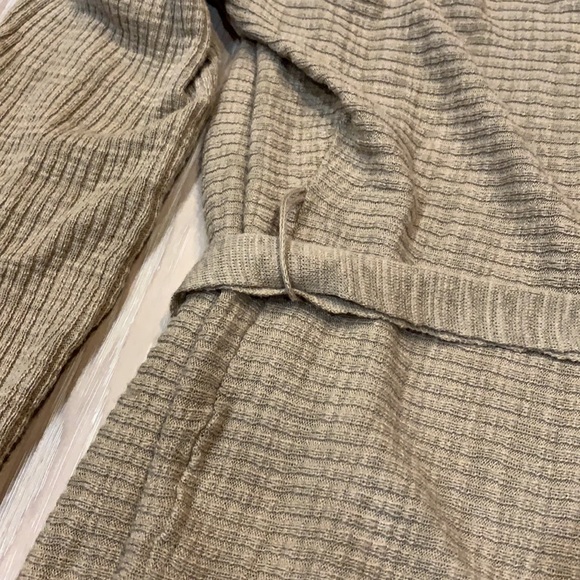 Thyme Maternity Cardigan - Size Small/Medium - Picture 5 of 8